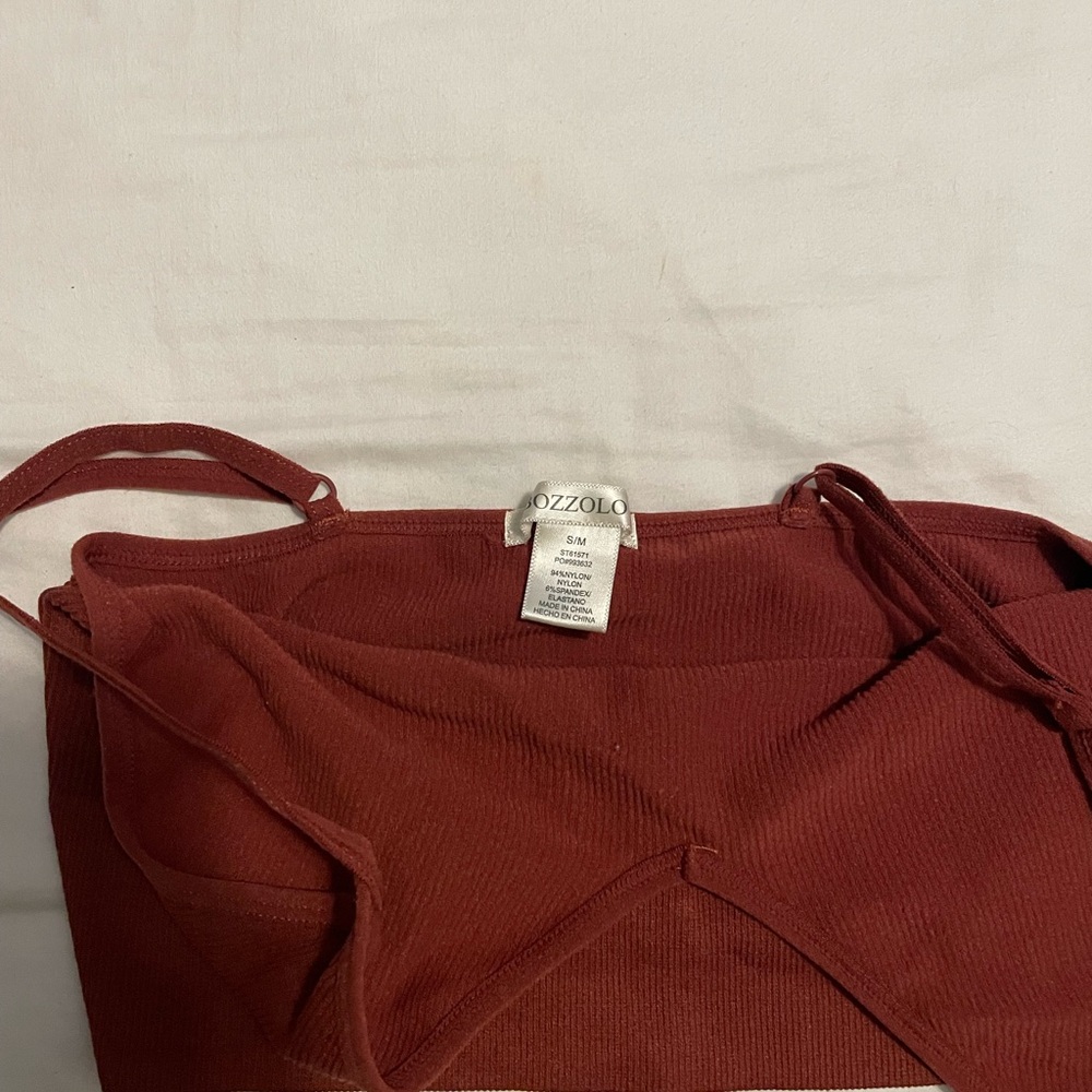 Bozzolo Brick Red Ribbed Crop Top - Picture 3 of 3